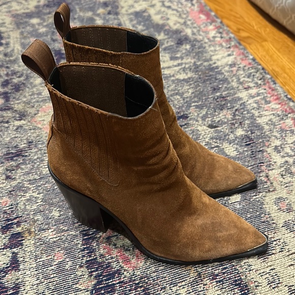 Kenneth Cole Women's West Side Pointed-Toe Block-Heel Booties - Picture 2 of 6